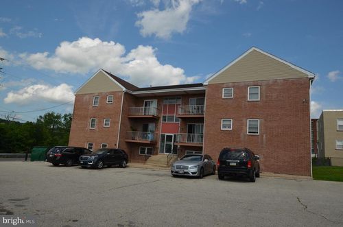apt-1-311 E 4th St, BRIDGEPORT, PA, 19405-1820 | Card Image