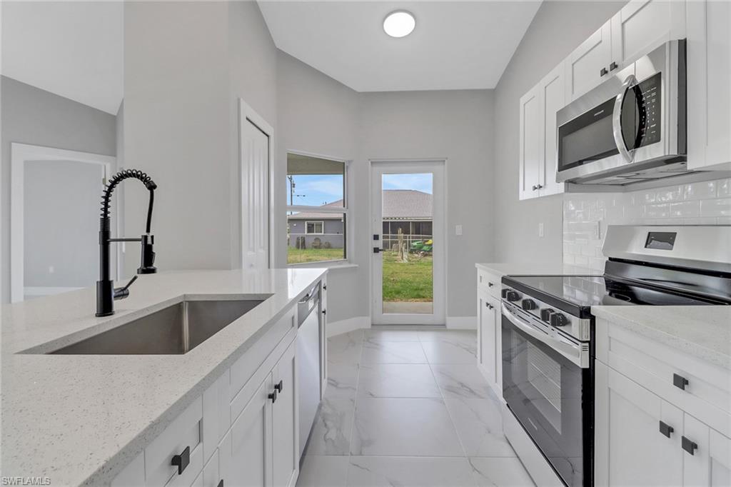 Residential Income in LEHIGH ACRES 3
