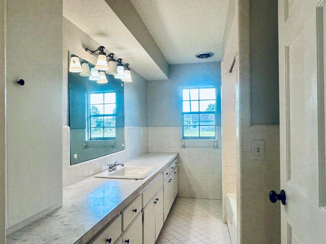 2118 Se Morningside Blvd, House other with 3 bedrooms, 2 bathrooms and null parking in Port St Lucie FL | Image 16