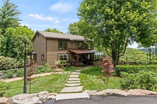 139 Split Rail Ln, Blowing Rock, NC, 28605-9396 | Card Image