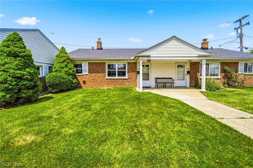 131-245 E 235th St, Euclid, OH, 44123-1507 | Card Image