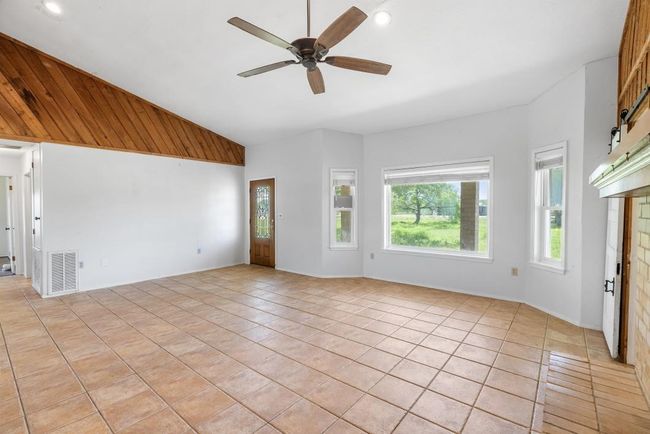 15330 Fm 3089, House other with 4 bedrooms, 3 bathrooms and null parking in Sinton TX | Image 9