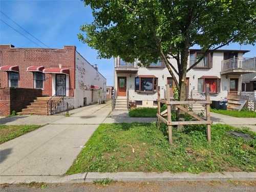 130-32 126th St, S Ozone Park, NY, 11420-2816 | Card Image