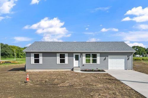 1173 Dove Ln, Milford, IN, 46542-9062 | Card Image