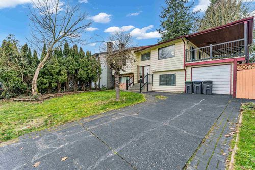 6735 133 St, Surrey, BC, V3W7J5 | Card Image