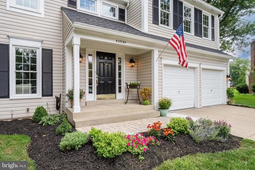 43995 Urbancrest Ct, ASHBURN, VA, 20147-3820 | Card Image