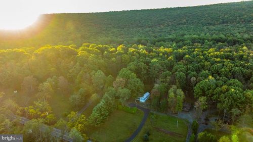 8120 Fort Robinson Rd, ICKESBURG, PA, 17037-9773 | Card Image