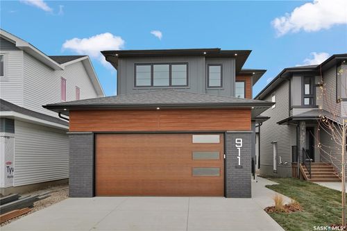 911 Traeger Close, Saskatoon, SK, S7V1Z5 | Card Image