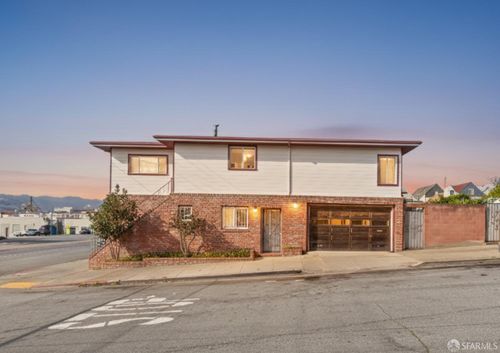 66 Williams Ave, San Francisco, CA, 94124-2635 | Card Image