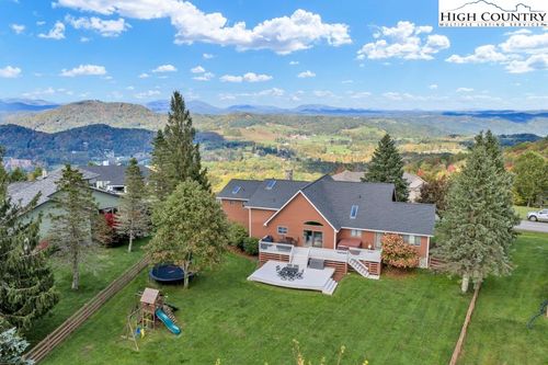 245 Bella Vista Dr, Boone, NC, 28607-8411 | Card Image