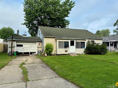 165 N 5th St, Marine City, MI, 48039-1514 | Card Image