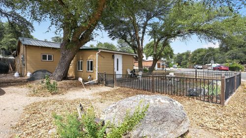 22570 S Stone Way, Yarnell, AZ, 85362 | Card Image