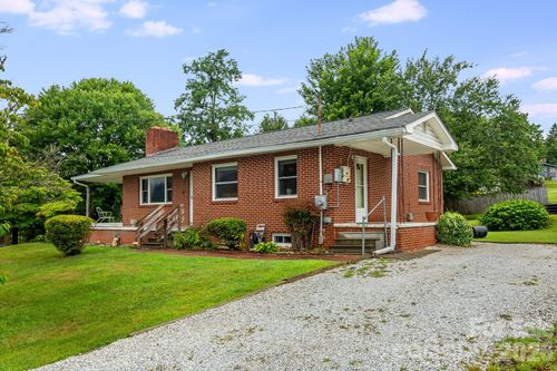 4 Brad St, Asheville, NC, 28803-1608 | Card Image