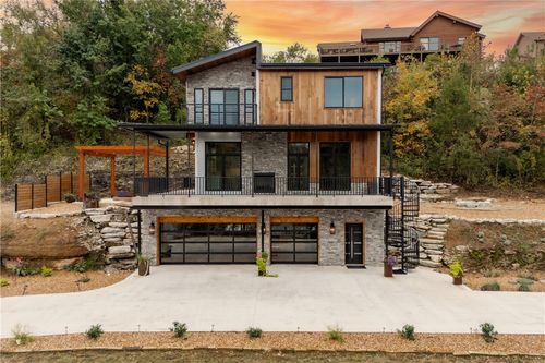 16103 E Highway 12, Rogers, AR, 72756-6118 | Card Image