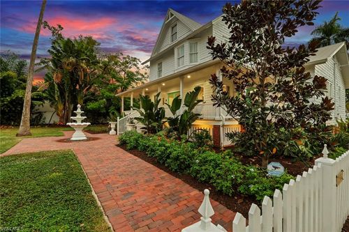 2582 First St, Fort Myers, FL, 33901 | Card Image