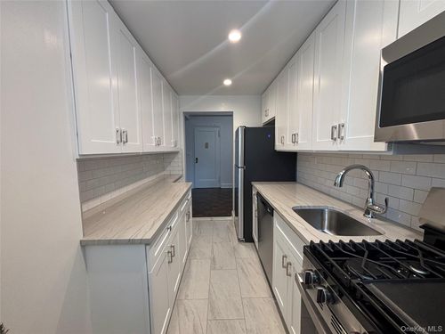 ss6-110 Draper Ln, Dobbs Ferry, NY, 10522-1011 | Card Image