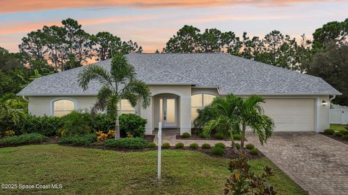 2051 Thornwood Dr Se, Palm Bay, FL, 32909-2326 | Card Image