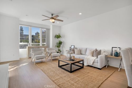 10832 Riverton Ave, North Hollywood, CA, 91602 | Card Image