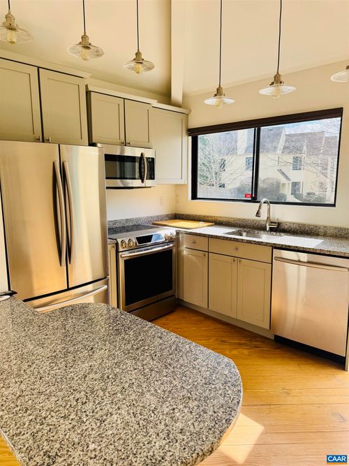 1238 Chatham Rdg, CHARLOTTESVILLE, VA, 22901-3185 | Card Image