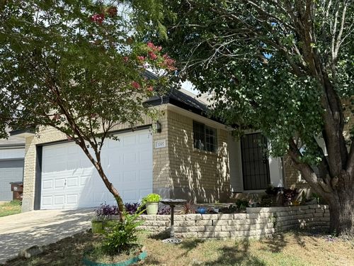 1707 Morningside Cv, Round Rock, TX, 78664-7085 | Card Image
