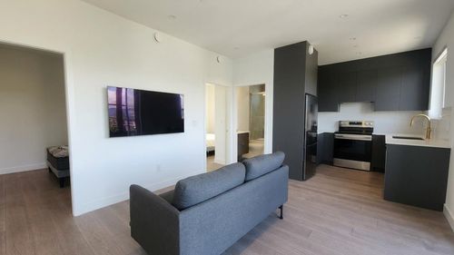 garden-lvl-3550 Quesnel Drive, Vancouver, BC, V6L2W6 | Card Image