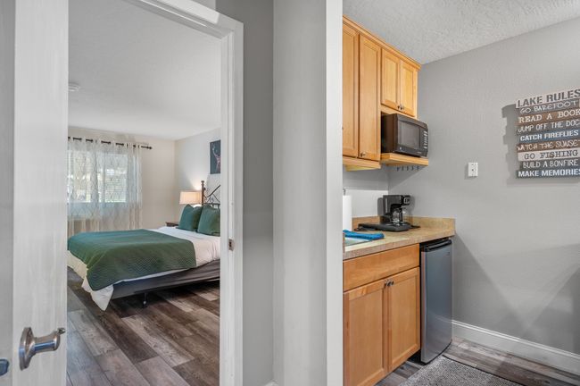 140 - 180 Vista Ln, Condo with 1 bedrooms, 1 bathrooms and null parking in Bigfork MT | Image 23