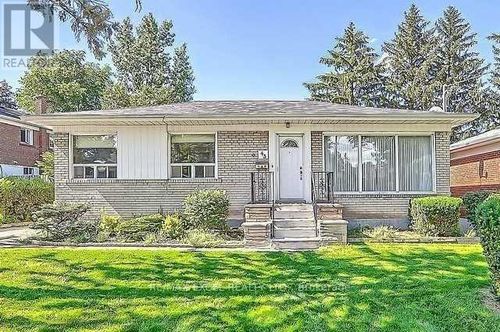 43 Boothbay Cres, Newmarket, ON, L3Y1Y6 | Card Image