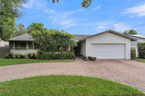 10511 Sw 142nd Ct, Miami, FL, 33186-3031 | Card Image