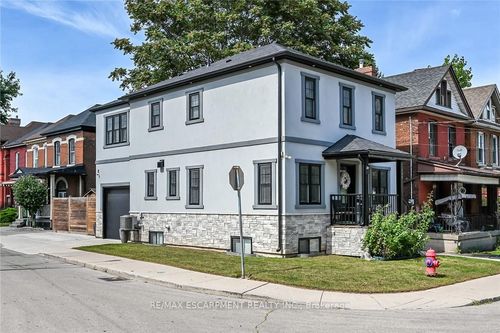 109 Ray St N, Hamilton, ON, L8R2Y1 | Card Image