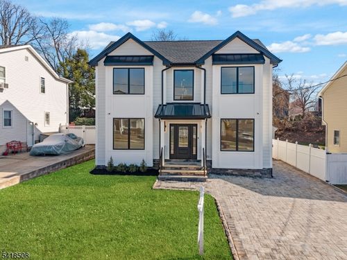 110 Platt Ave, Saddle Brook, NJ, 07663-4731 | Card Image