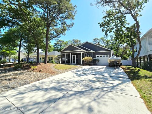 108 Ne 36th St, Oak Island, NC, 28465-5619 | Card Image