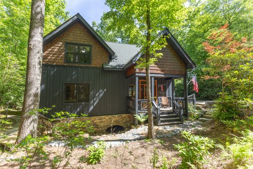 35 Birdnest Rd, Sapphire, NC, 28774-6651 | Card Image