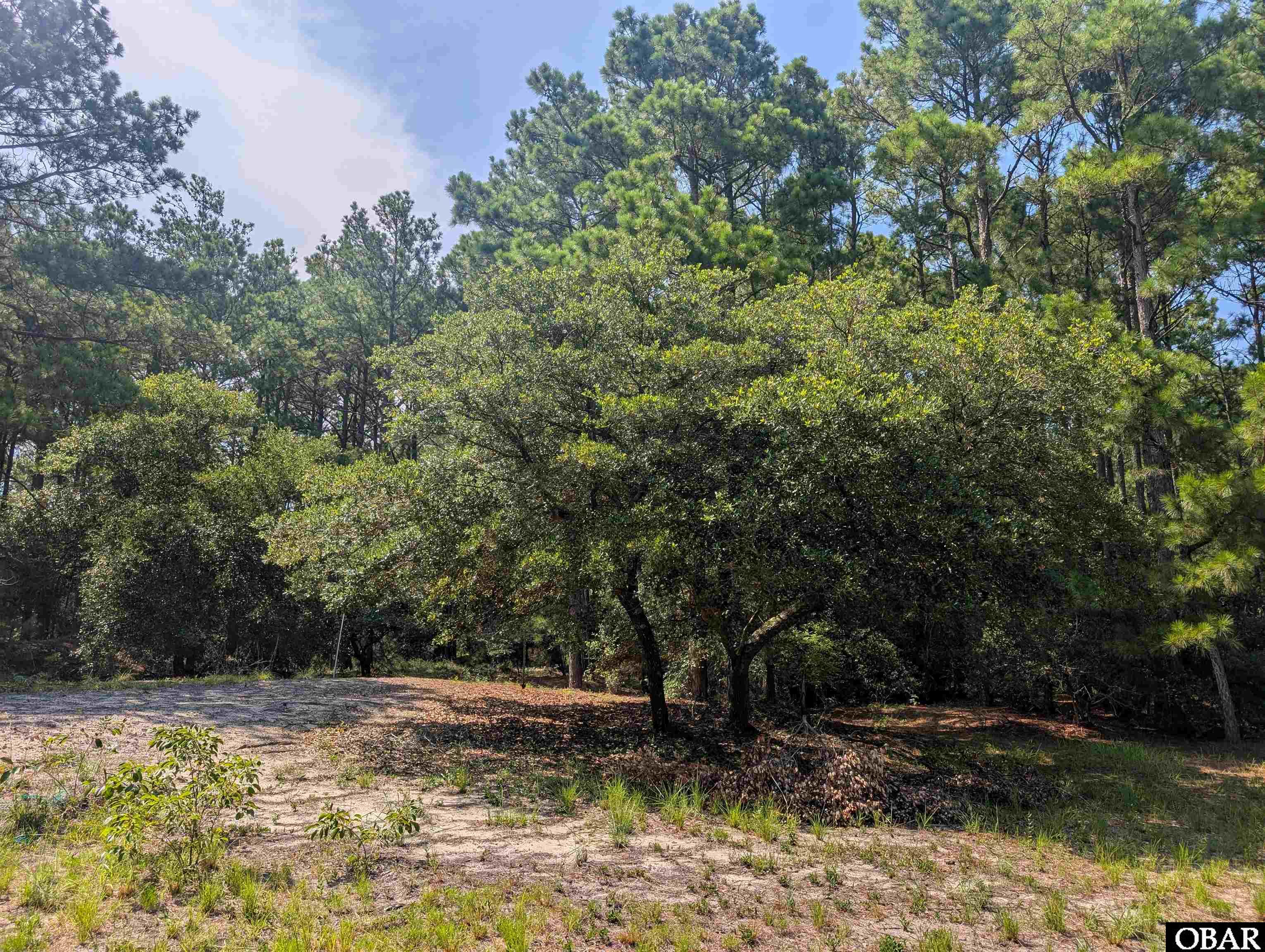 Land in Corolla 4