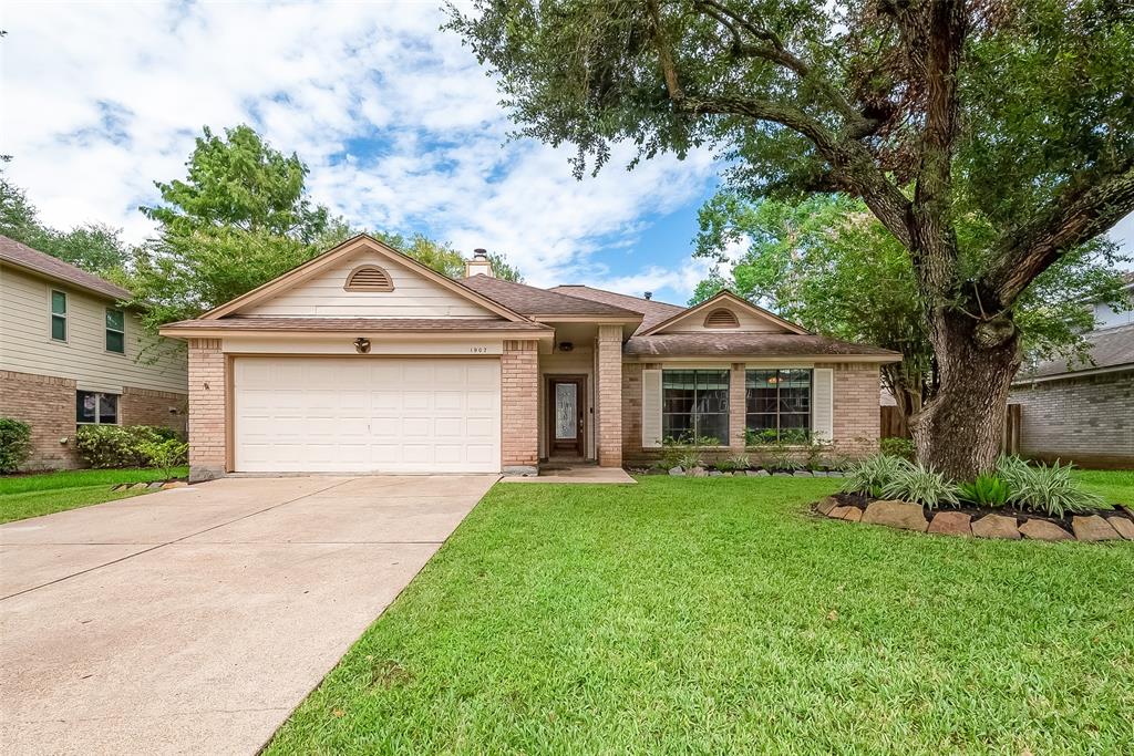 Coronado St, Friendswood, TX 77546