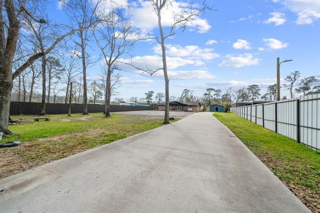 29519 W Hawthorne Dr, House other with 3 bedrooms, 2 bathrooms and null parking in Spring TX | Image 23