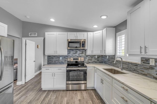 Kitchen | Image 5