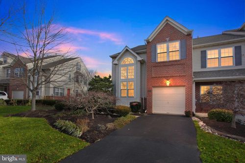 375 Belcourt Way, HARLEYSVILLE, PA, 19438-1957 | Card Image