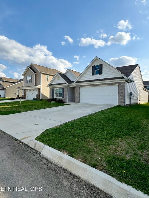 7513 Cottontail St, Corryton, TN, 37721-2033 | Card Image