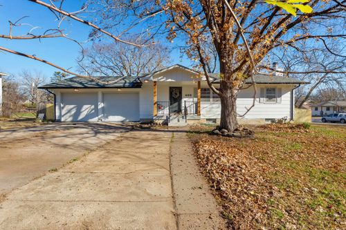 400 Highland Ave, Newton, KS, 67114-2058 | Card Image