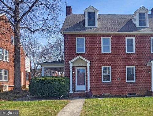 1428 Alexander Ave, CHAMBERSBURG, PA, 17201-1304 | Card Image
