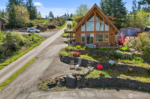 101 E Pine St, Union, WA, 98592-9518 | Card Image