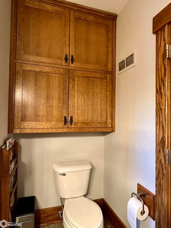 1010 Center St, House other with 4 bedrooms, 3 bathrooms and null parking in Manning IA | Image 42
