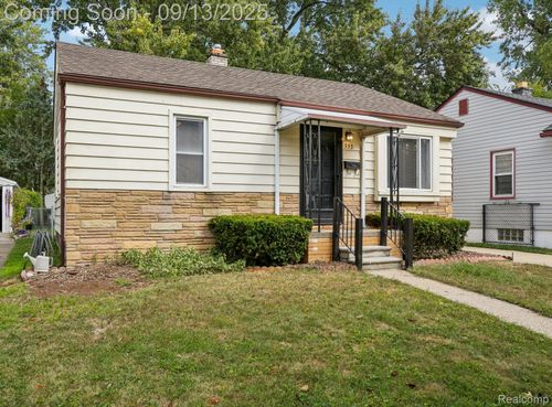 553 E Annabelle Ave, Hazel Park, MI, 48030-1253 | Card Image