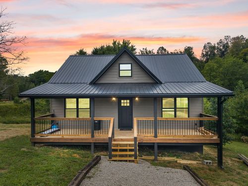 38 Hawks Point Road, Beattyville, KY, 41311 | Card Image