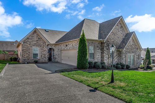 157 Cobbler Cir, Hendersonville, TN, 37075-3963 | Card Image