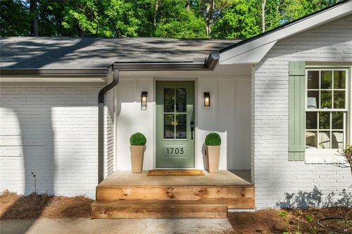1703 Hudson Rd, Decatur, GA, 30033-1607 | Card Image