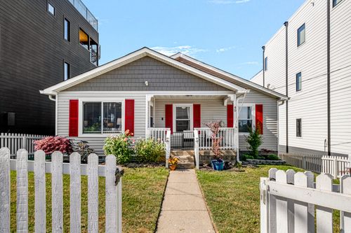 40 Shepard St, Nashville, TN, 37210-3428 | Card Image