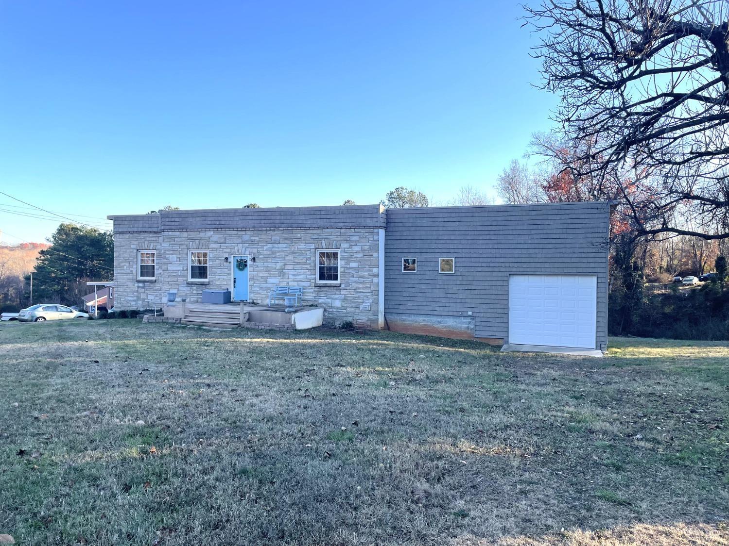 164 Wells Road, For Sale in MADISON HEIGHTS Zoocasa