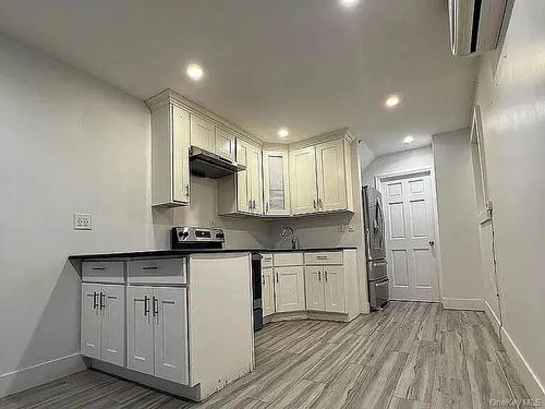 54-23 153rd St, Flushing, NY, 11355-5504 | Card Image