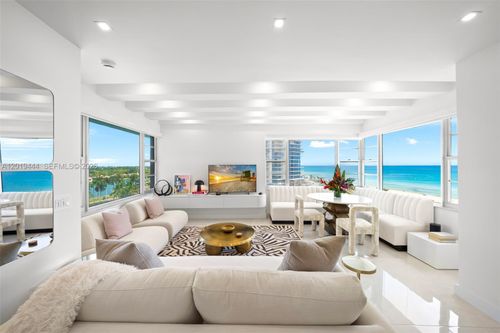 8f-5255 Collins Ave, Miami Beach, FL, 33140 | Card Image